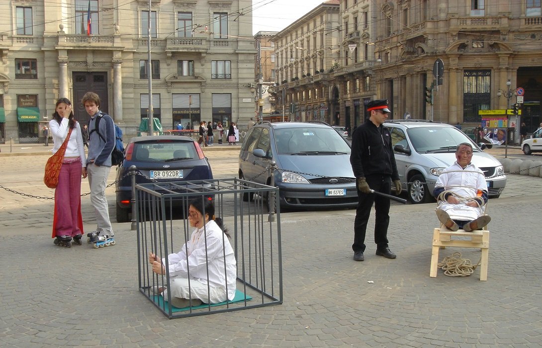 Техники демонстративного насилия