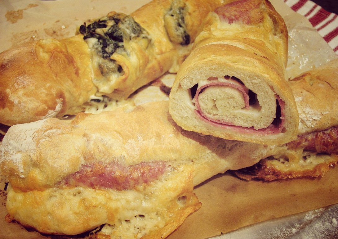 Стромболи (пицца-рулет)