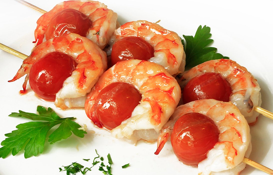Рецепт: Жареных креветок на шпажках - Из рыбы и морепродуктов - Основные блюда - Готовить легко!