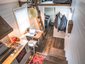 Фото интерьера домика на колесах Little Bitty Tiny House