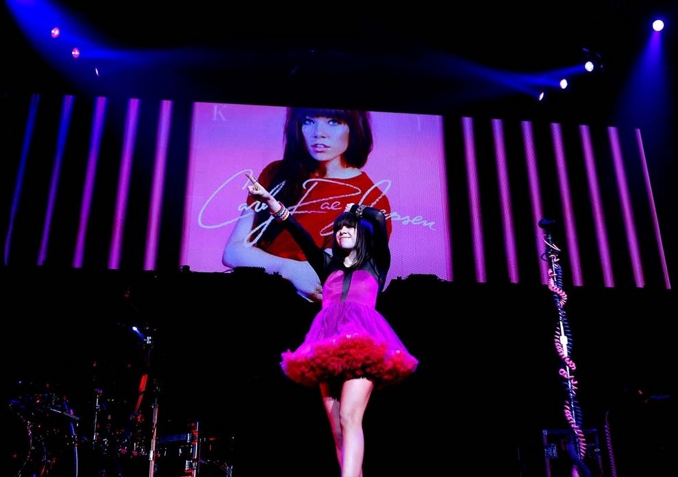 Канадская певица Карли Рэй Джепсен (Carly Rae Jepsen) выступает на сцене «MGM Грэнд Гарден Арена» в Лас-Вегасе, штат Невада, США. 